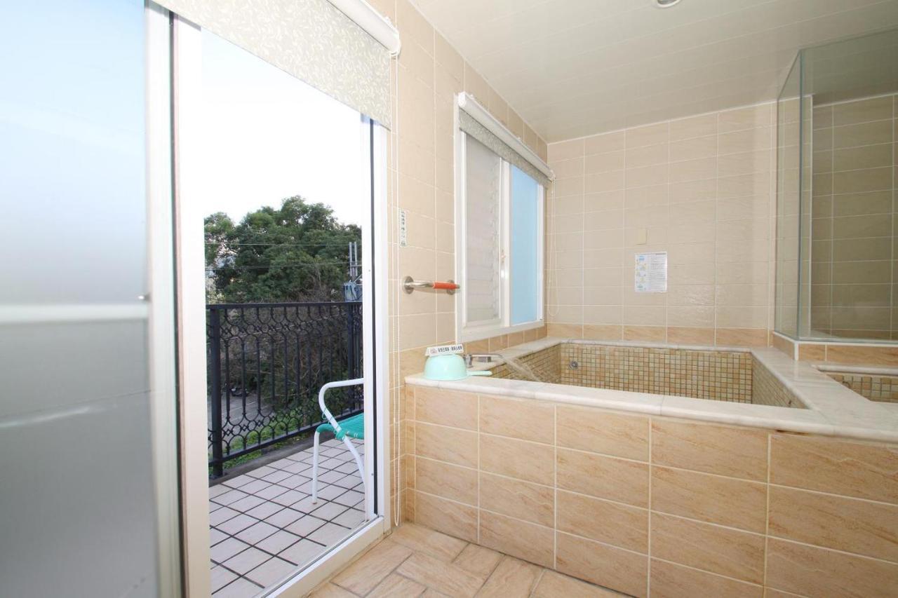 Hotspring World Wulai Hotel Bagian luar foto