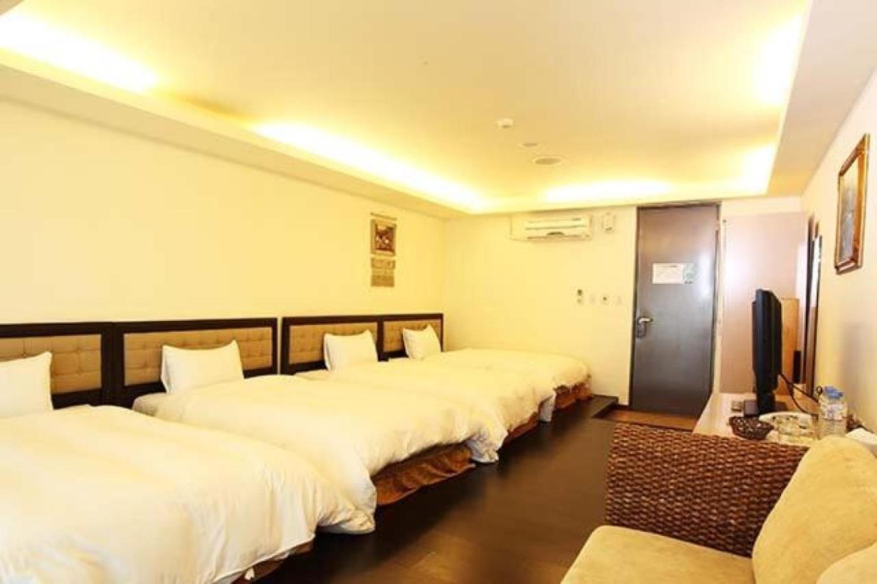 Hotspring World Wulai Hotel Bagian luar foto