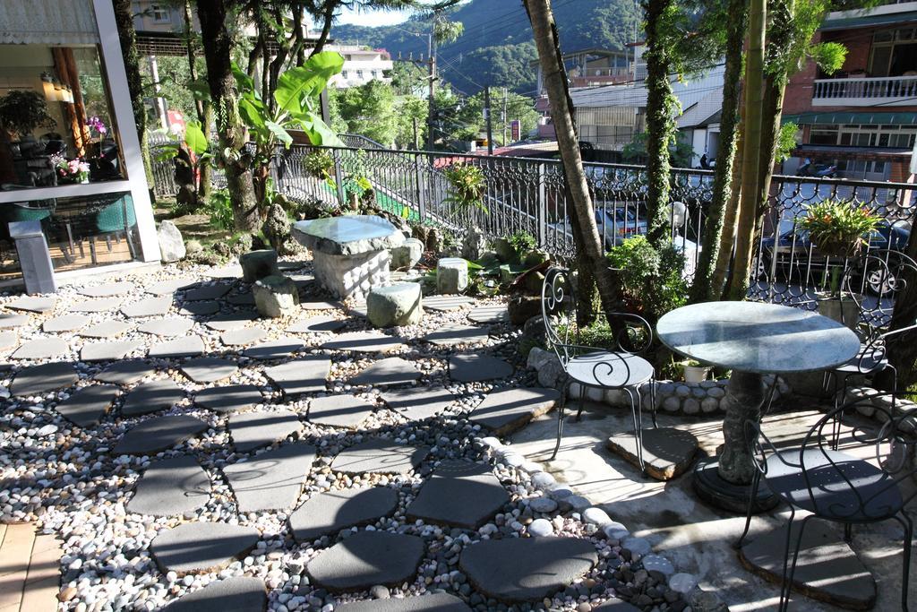 Hotspring World Wulai Hotel Bagian luar foto