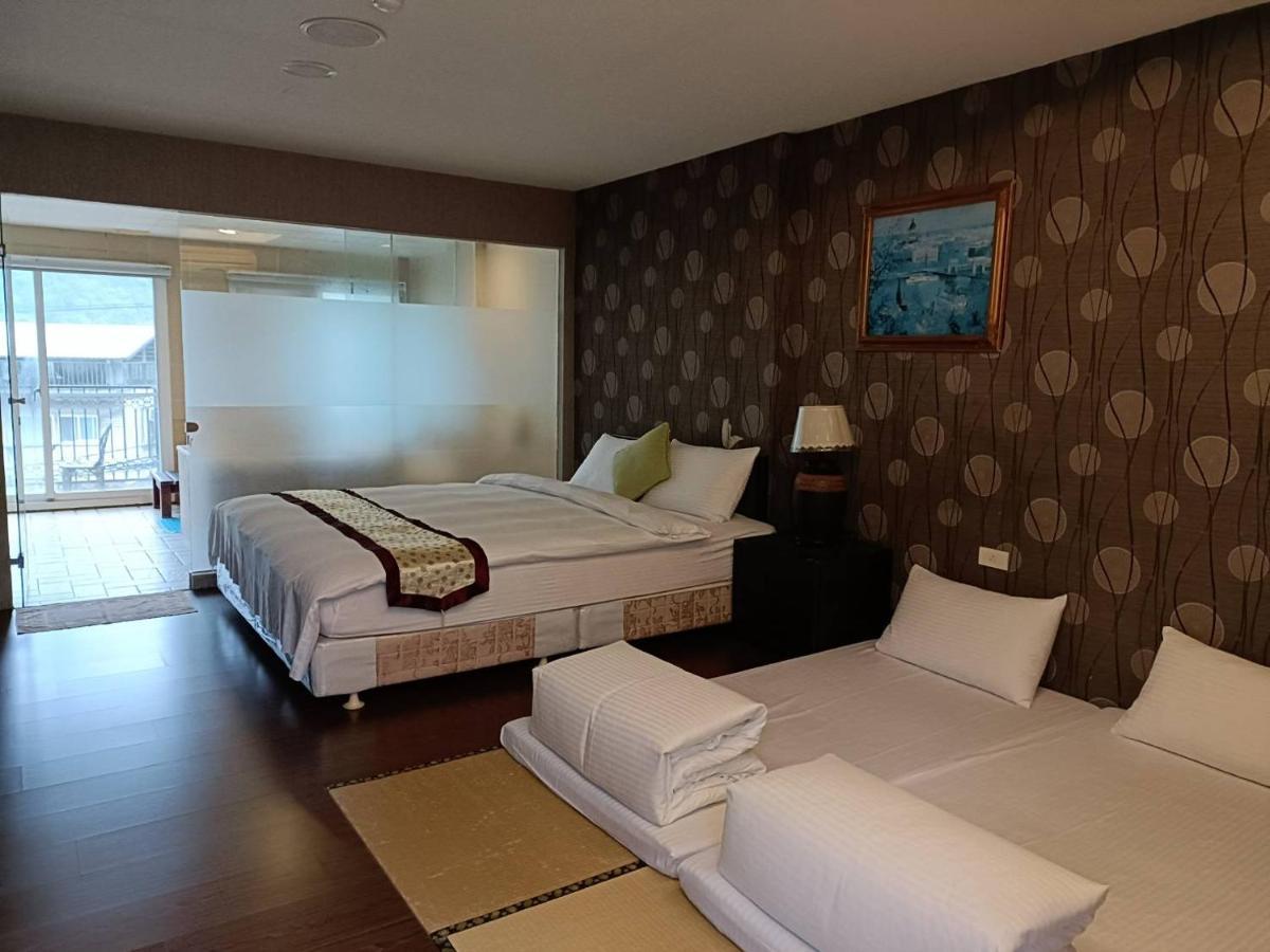Hotspring World Wulai Hotel Bagian luar foto