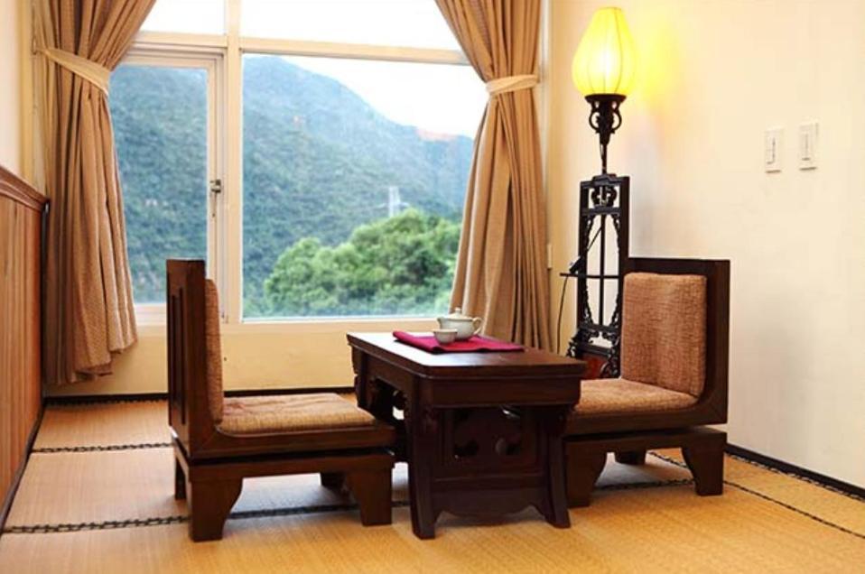 Hotspring World Wulai Hotel Bagian luar foto