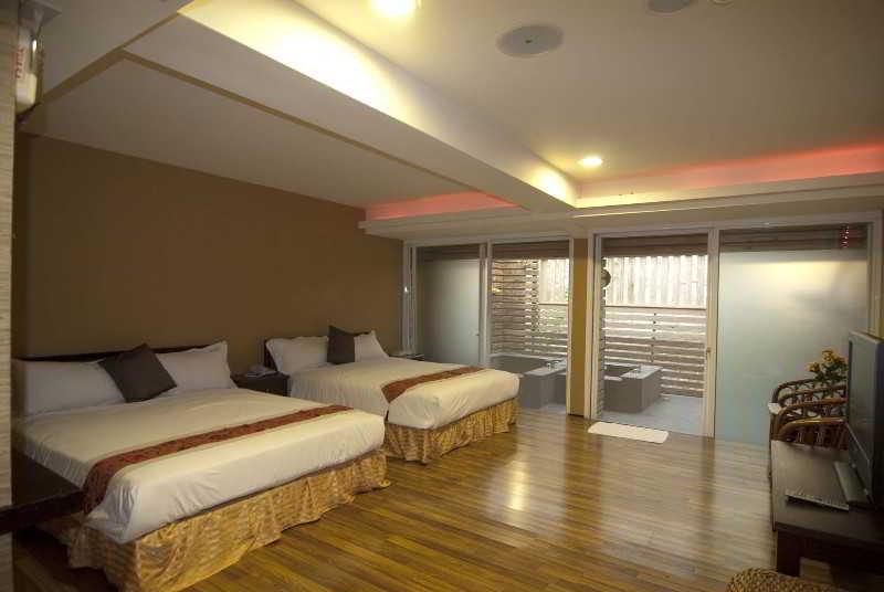 Hotspring World Wulai Hotel Bagian luar foto